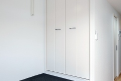 AMOTIS クローゼット閉