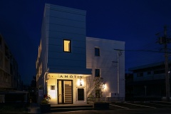 AMOTIS 外観西側夜景2