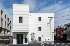 AMOTIS 外観西側1