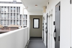 AMOTIS 2階共用廊下